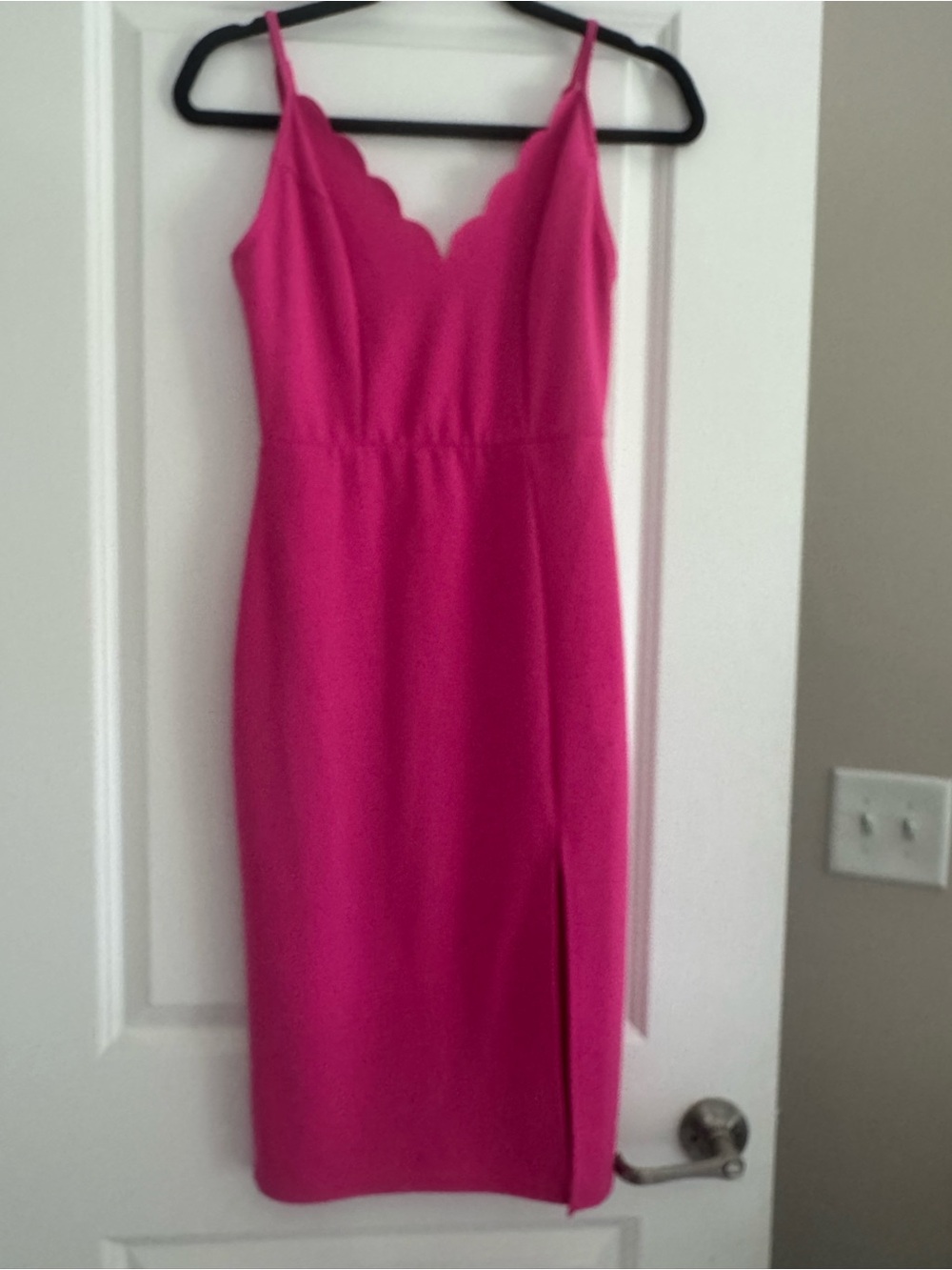 Socialite Scalloped V-Neck Hot Pink Midi Dress